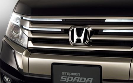 HONDA STEP WAGON SPADA