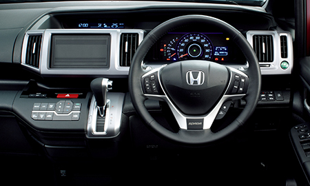 HONDA STEP WAGON SPADA