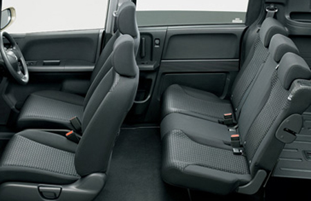 HONDA FREED SPIKE