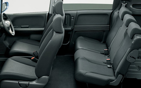 HONDA FREED SPIKE HYBRID