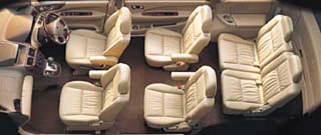 MITSUBISHI CHARIOT GRANDIS