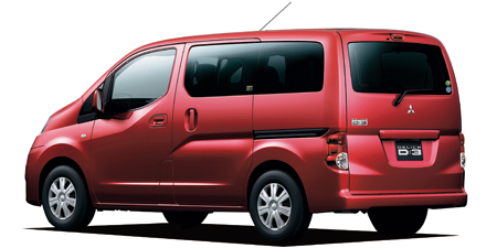 MITSUBISHI DELICA D3