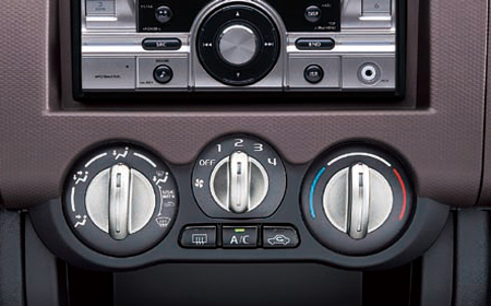 MITSUBISHI PAJERO MINI