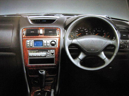 MITSUBISHI LEGNUM