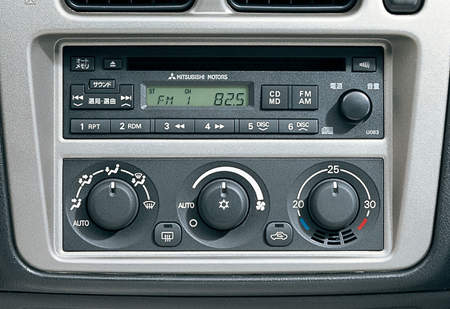 MITSUBISHI PAJERO IO