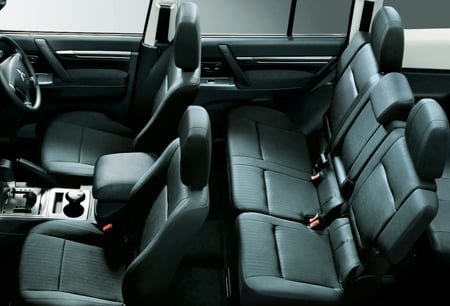 MITSUBISHI PAJERO