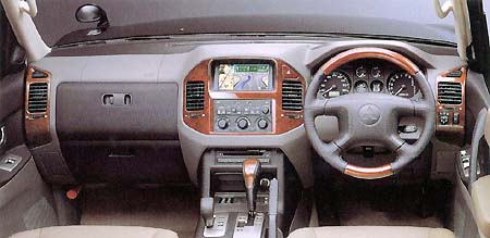 MITSUBISHI PAJERO