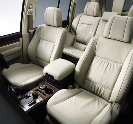 MITSUBISHI PAJERO