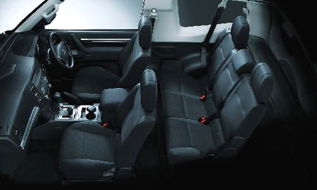 MITSUBISHI PAJERO