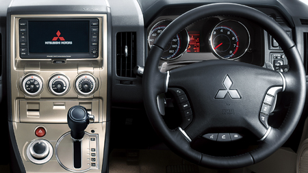 MITSUBISHI DELICA D5