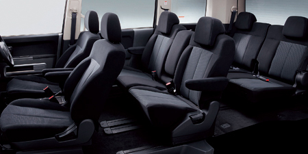 MITSUBISHI DELICA D5