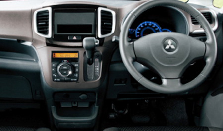 MITSUBISHI DELICA D2