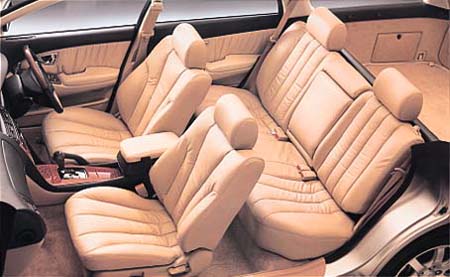 MITSUBISHI DIAMANTE WAGON