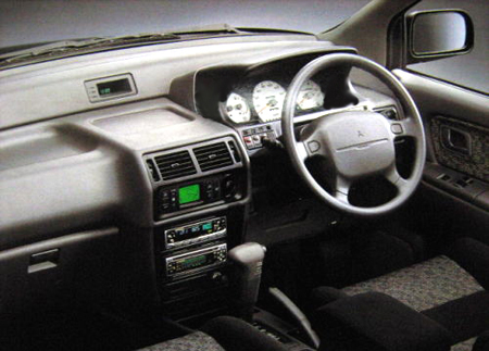 MITSUBISHI RVR