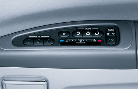 MITSUBISHI DELICA SPACE GEAR
