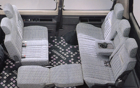 MITSUBISHI DELICA STAR WAGON