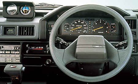 MITSUBISHI DELICA STAR WAGON