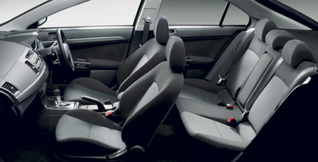MITSUBISHI GALANT FORTIS SPORT BACK
