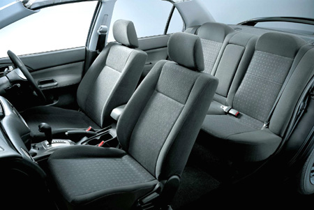 MITSUBISHI LANCER