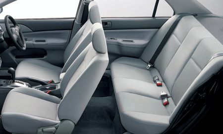 MITSUBISHI LANCER