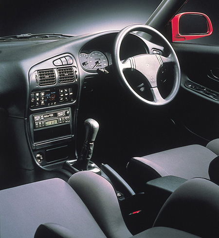 MITSUBISHI LANCER