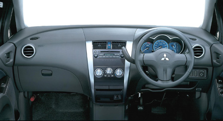 MITSUBISHI COLT