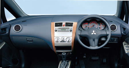 MITSUBISHI COLT PLUS