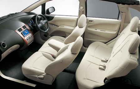 MITSUBISHI COLT PLUS