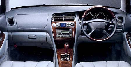MITSUBISHI DIAMANTE