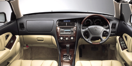MITSUBISHI DIAMANTE
