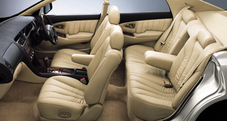 MITSUBISHI DIAMANTE