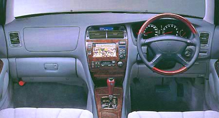 MITSUBISHI DIAMANTE