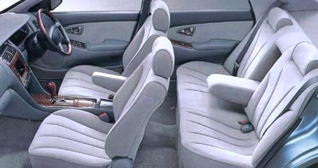 MITSUBISHI DIAMANTE