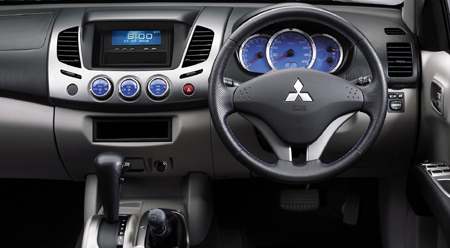 MITSUBISHI TRITON