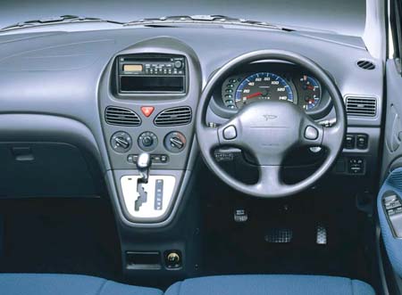 DAIHATSU MAX