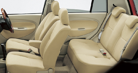 DAIHATSU MIRA AVY