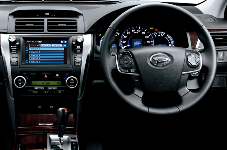DAIHATSU ALTIS