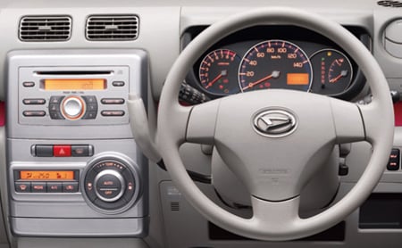 DAIHATSU MOVE CONTE