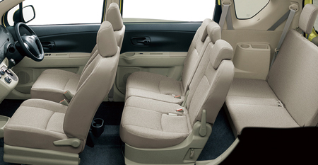 DAIHATSU BOON LUMINAS