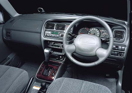 SUZUKI GRAND ESCUDO