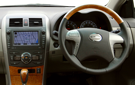 MITSUOKA NOUERA 602 SEDAN