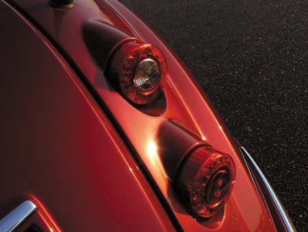 MITSUOKA HIMIKO
