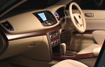 MITSUOKA GALUE