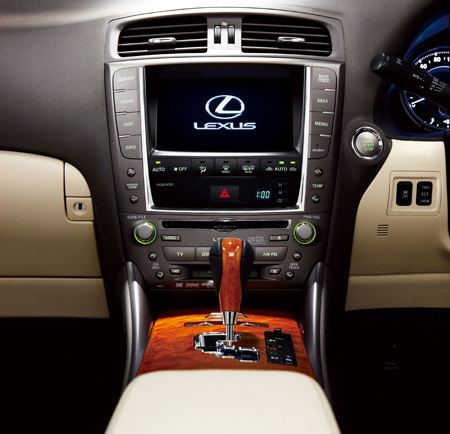 LEXUS IS