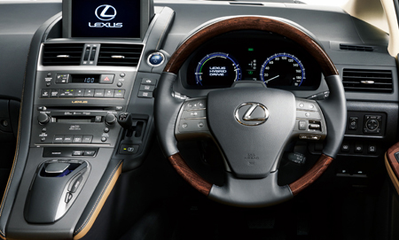 LEXUS HS
