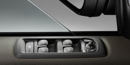 LAND ROVER DISCOVERY 4