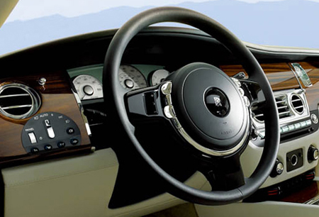 ROLLSROYCE GHOST