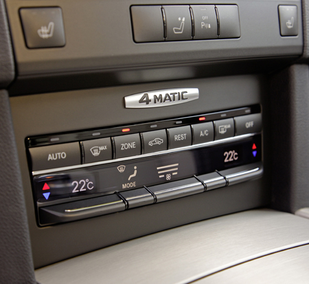 MERCEDES BENZ E CLASS STATION WAGON