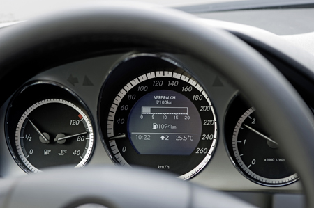 MERCEDES BENZ C CLASS