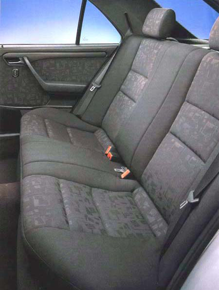 MERCEDES BENZ C CLASS